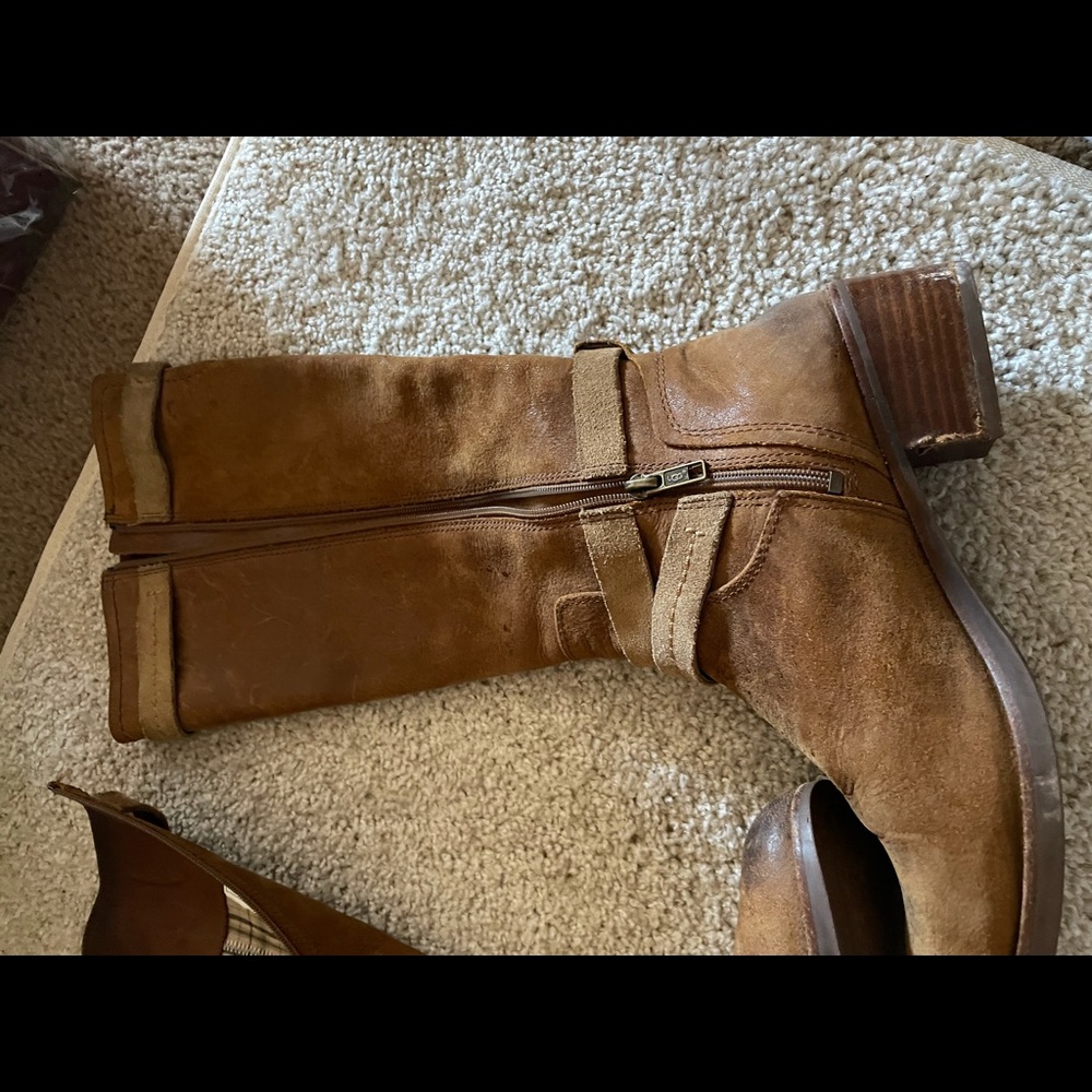 Ugg’s Ugg’s Ugg’s ! Really Comfortable! - image 3